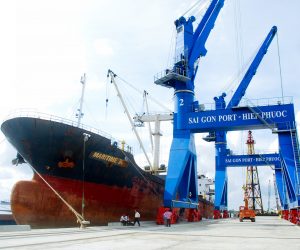 Hạ tầng giao thông “dìm” cảng biển