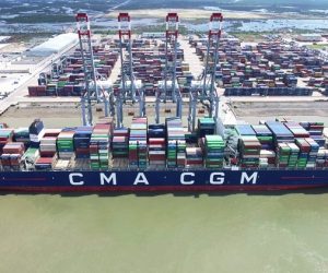 [VIDEO] Siêu tàu container CMA CGM MARCO POLO cập Cảng CMIT