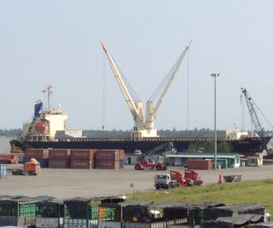 Lòng vòng tìm đường ra biển