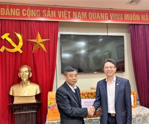 Lãnh đạo Tổng công ty thăm khu di tích Chủ tịch Hồ Chí Minh tại Phủ Chủ tịch