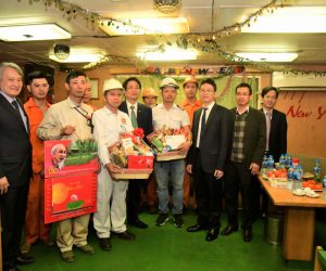 Lãnh đạo Tổng công ty thăm và chúc tết các thuyền viên nhân dịp Xuân Canh Tý 2020