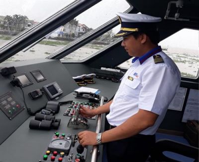 Công đoàn hàng hải và giới chủ sử dụng lao động hàng hải kêu gọi công nhận thuyền viên là người lao động chủ chốt