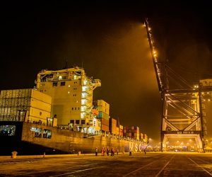 Báo cáo đánh giá về cơ hội, thách thức và giải pháp tận dụng cơ hội đối với EVFTA và EVIPA