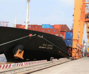 Cảng Hải Phòng đón tàu SUNNY LOTUS cập Cảng Tân Vũ