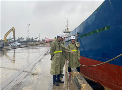 Lãnh đạo Cục Hàng hải Việt Nam trực tiếp kiểm tra công tác ứng phó bão Vàm Cỏ