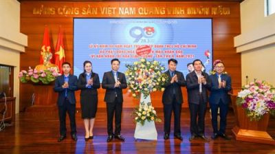 90 năm thành lập Đoàn: Tuổi trẻ ngành GTVT hiến máu vì nạn nhân TNGT