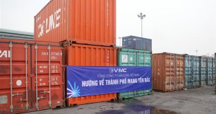 Hàng trăm tấn hàng hóa từ Cảng Hải Phòng được vận chuyển miễn phí vào TP Hồ Chí Minh bằng đường biển